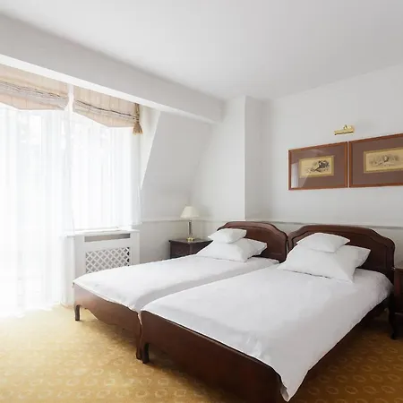 Szrenicowy Dwor فندق شكلارسكا بوريبا